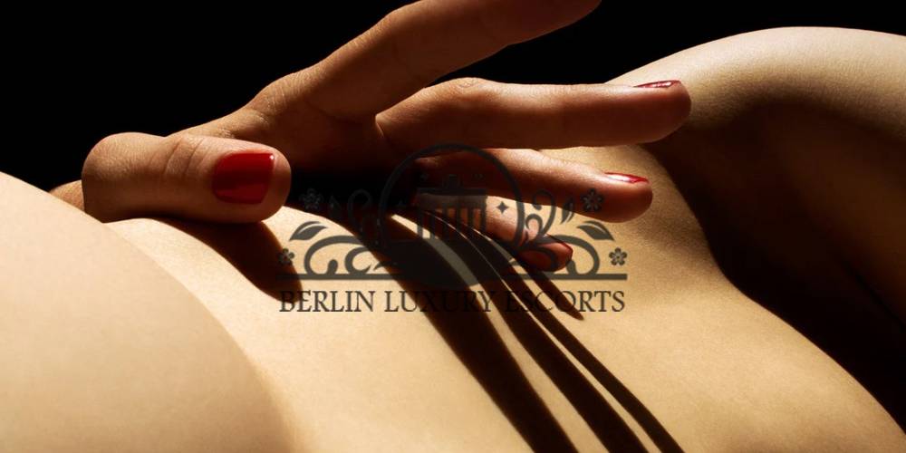 Fingering Escorts in Berlin