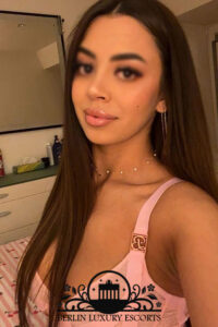 Long Hairs Escort Girl in Berlin