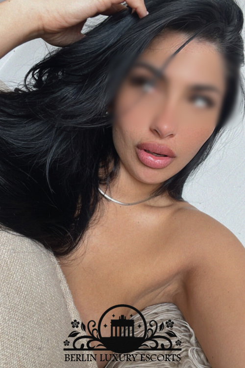 COF Escort Girl in Berlin