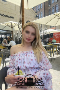 Pornstar Experience Escort Girl in Berlin