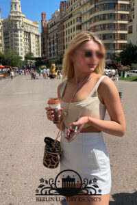 Pornstar Experience Escort Girl in Berlin