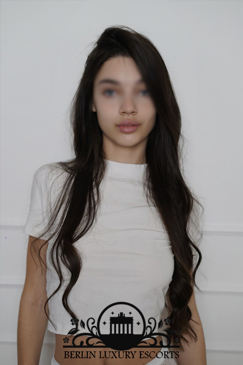 Bisexual Escort Girl In Berlin