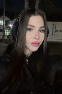 COB Escort Girl In Berlin